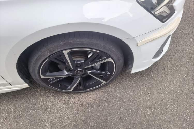 Used Audi A3 2024 Sportback 35 TFSI Fashionable Sports Model Right Front Wheel Hub