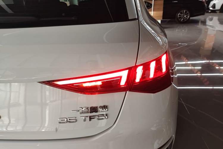 Used Audi A3 2024 Sportback 35 TFSI Fashionable Sports Model Right Rear Taillight