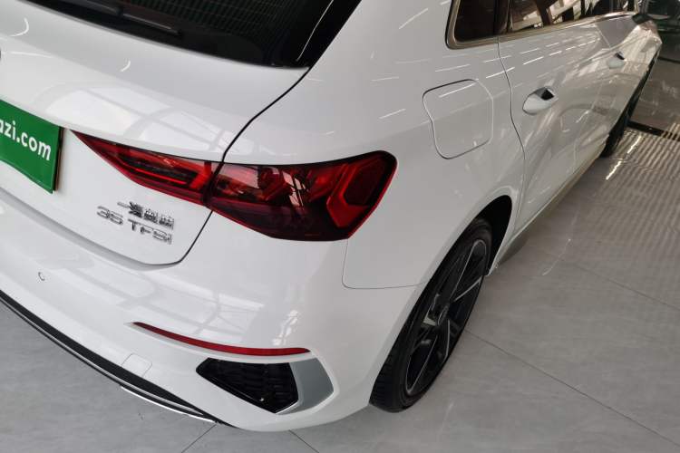 Used Audi A3 2024 Sportback 35 TFSI Fashionable Sports Model Right Rear Taillight