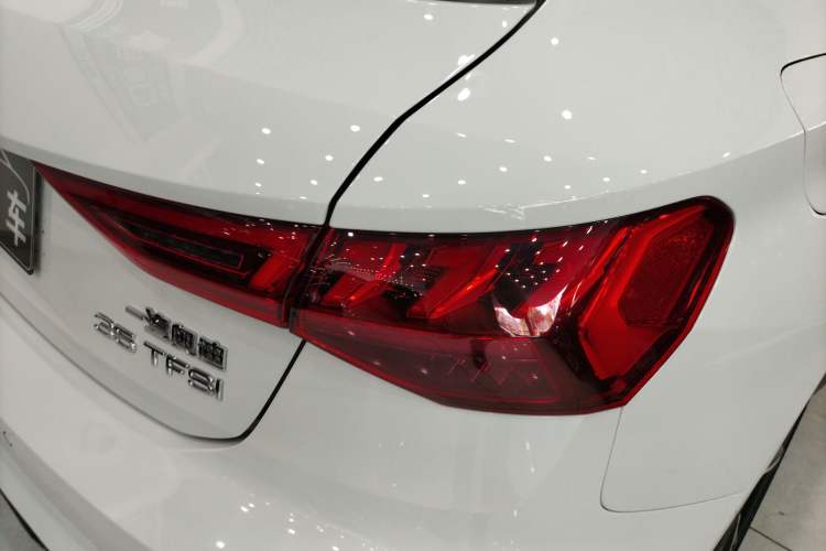 Used Audi A3 2024 Sportback 35 TFSI Fashionable Sports Model Right Rear Taillight