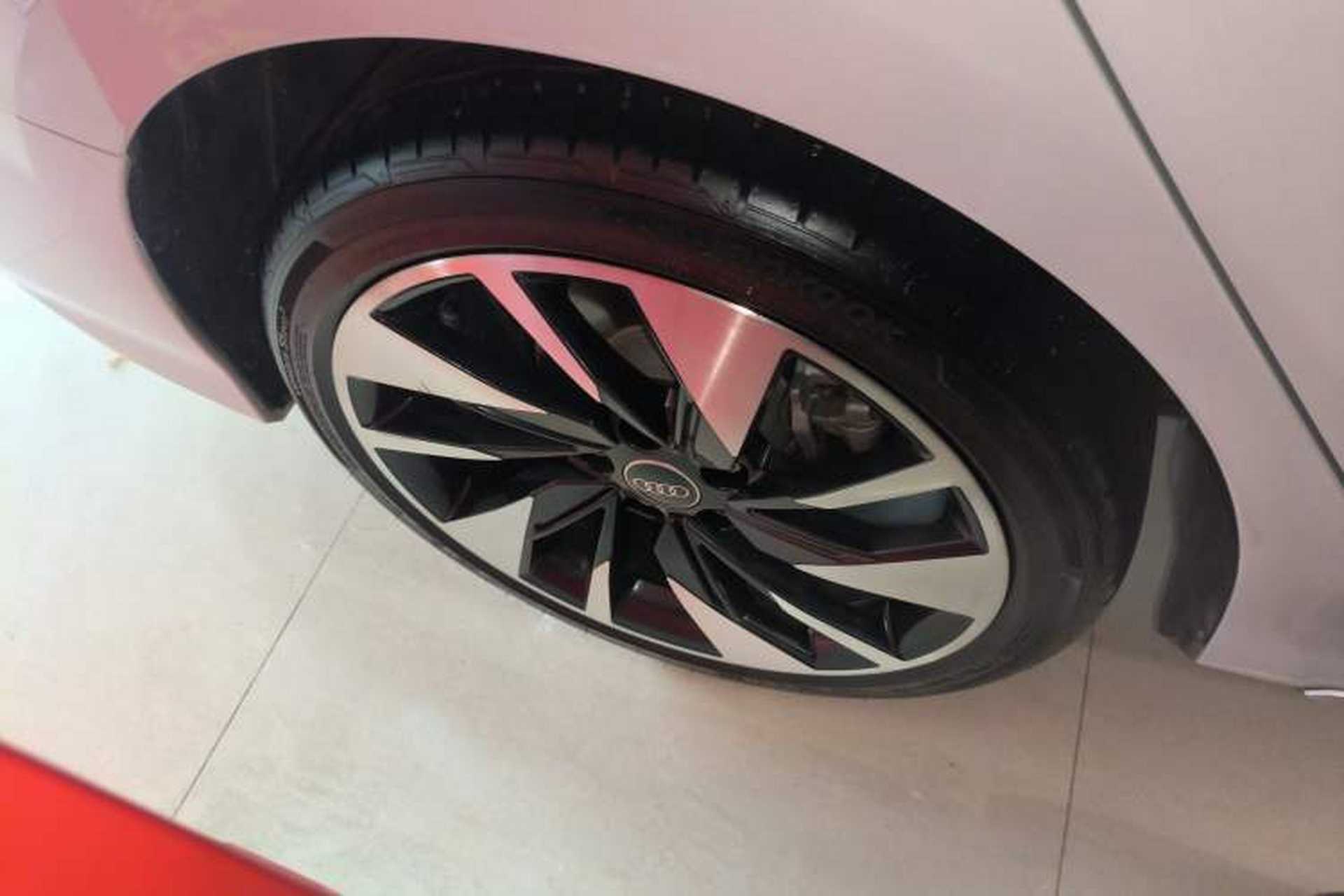 Used Audi A3 2024 A3L Limousine 35 TFSI Fashion Sport Model Right Rear Wheel Hub