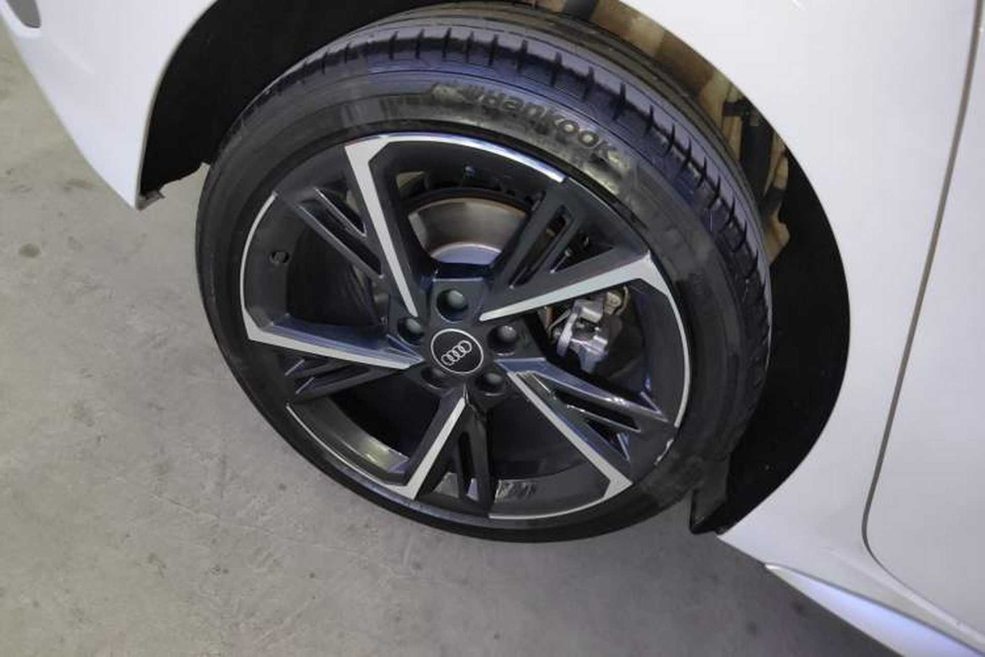 Used Audi A3 2024 Sportback 35 TFSI Fashionable Sports Model Right Rear Wheel Hub