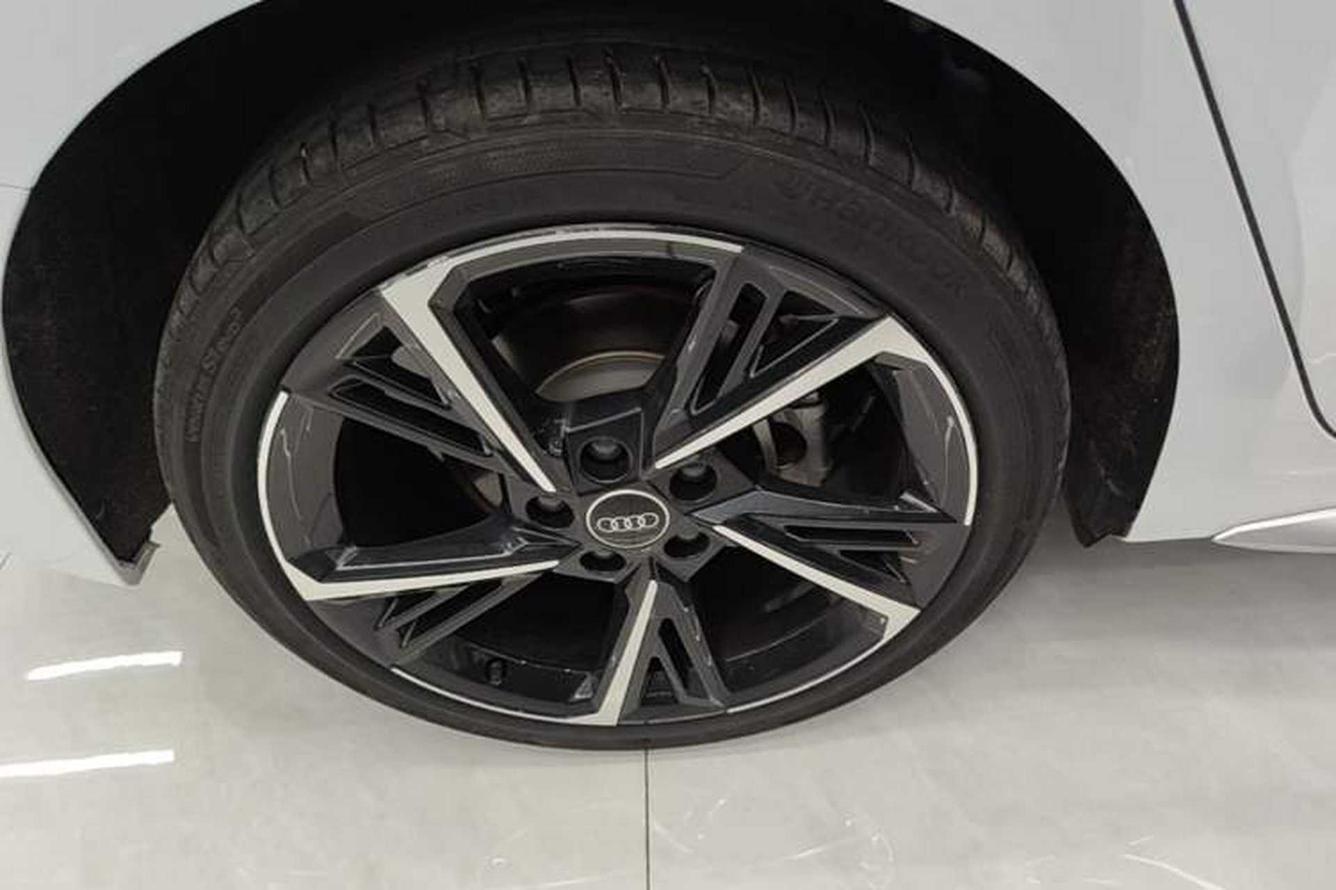 Used Audi A3 2024 Sportback 35 TFSI Fashionable Sports Model Right Rear Wheel Hub