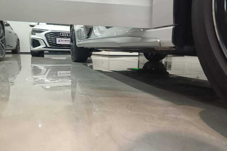 Used Audi A3 2024 Sportback 35 TFSI Fashionable Sports Model Right Side Sill