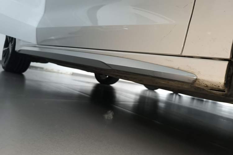 Used Audi A3 2024 Sportback 35 TFSI Fashionable Sports Model Right Side Sill