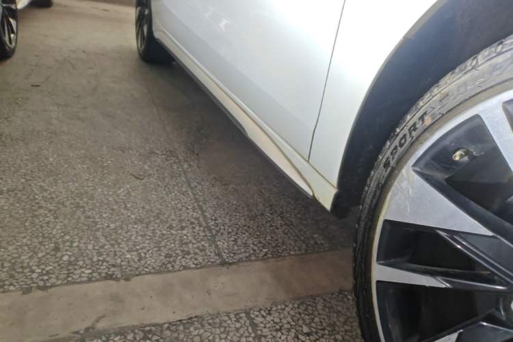 Used Audi A3 2024 A3L Limousine 35 TFSI Fashion Sport Model Right Side Sill
