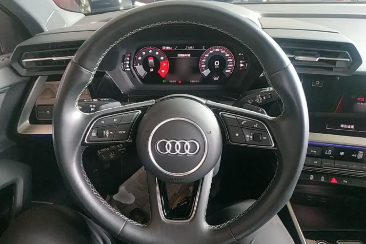 Used Audi A3 2024 Sportback 35 TFSI Fashionable Sports Model Steering Wheel