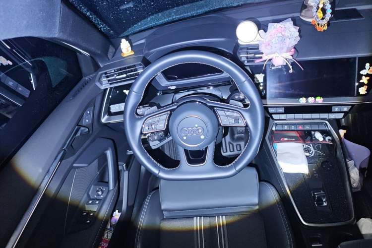 Used Audi A3 2024 A3L Limousine 35 TFSI Fashion Sport Model Steering Wheel
