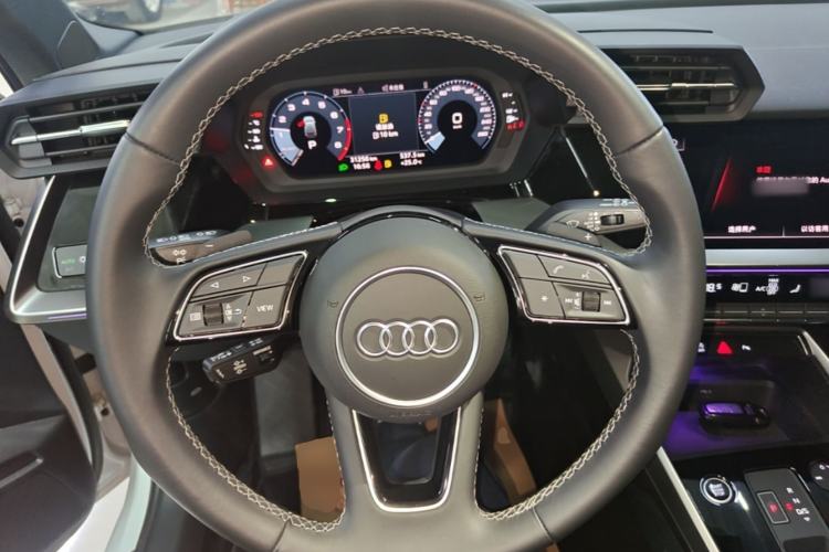 Used Audi A3 2024 Sportback 35 TFSI Fashionable Sports Model Steering Wheel
