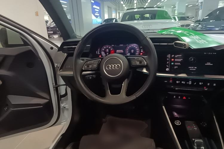 Used Audi A3 2024 Sportback 35 TFSI Fashionable Sports Model Steering Wheel