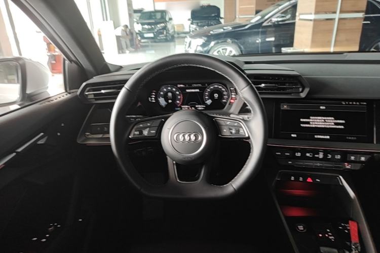 Used Audi A3 2024 Sportback 35 TFSI Fashionable Sports Model Steering Wheel