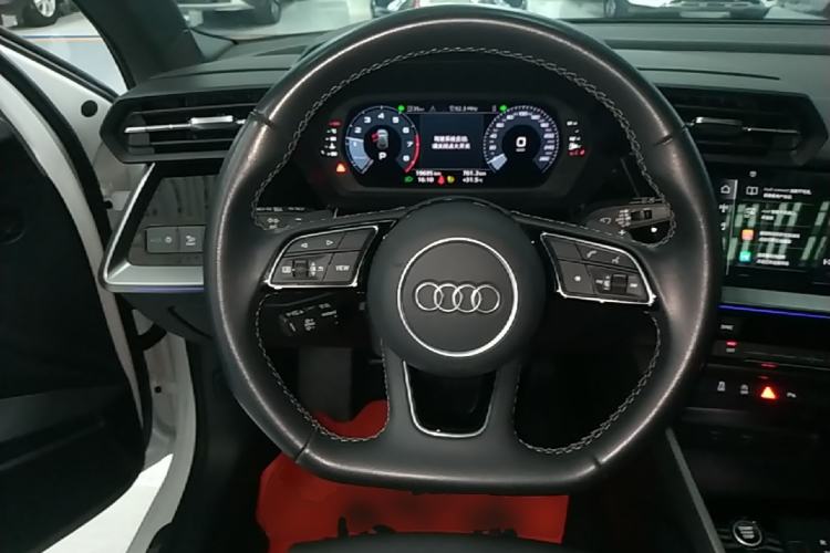 Used Audi A3 2024 Sportback 35 TFSI Fashionable Sports Model Steering Wheel
