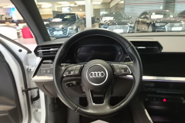 Used Audi A3 2024 Sportback 35 TFSI Fashionable Sports Model Steering Wheel