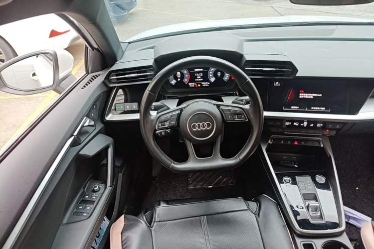 Used Audi A3 2024 A3L Limousine 35 TFSI Fashion Sport Model Steering Wheel