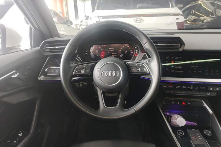 Used Audi A3 2024 Sportback 35 TFSI Fashionable Sports Model Steering Wheel