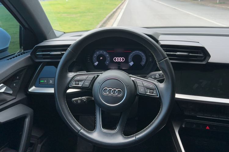 Used Audi A3 2024 A3L Limousine 35 TFSI Fashion Sport Model Steering Wheel