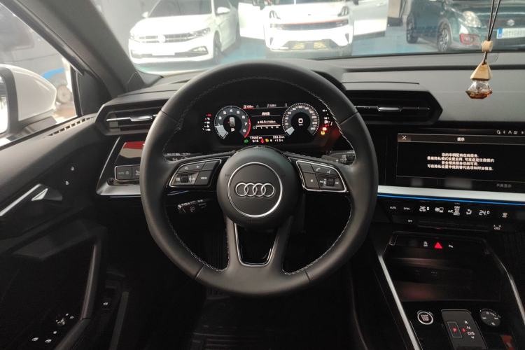 Used Audi A3 2024 Sportback 35 TFSI Fashionable Sports Model Steering Wheel