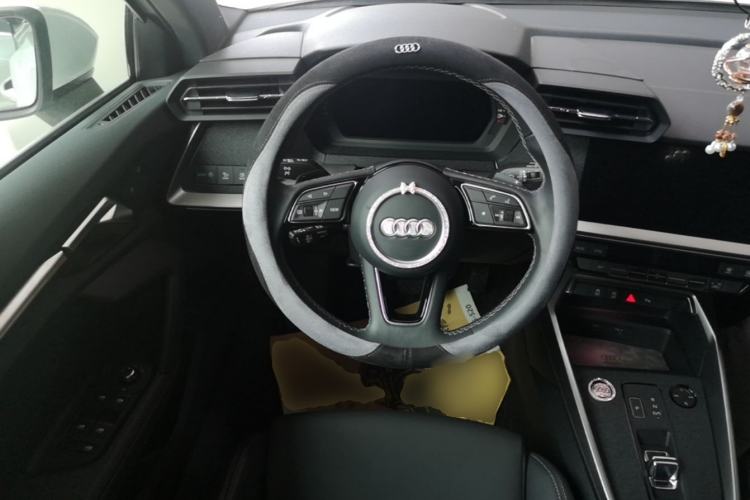 Used Audi A3 2024 Sportback 35 TFSI Fashionable Sports Model Steering Wheel