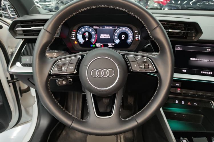 Used Audi A3 2024 Sportback 35 TFSI Fashionable Sports Model Steering Wheel