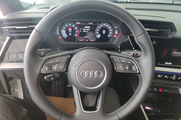 Used Audi A3 2024 A3L Limousine 35 TFSI Fashion Sport Model Steering Wheel
