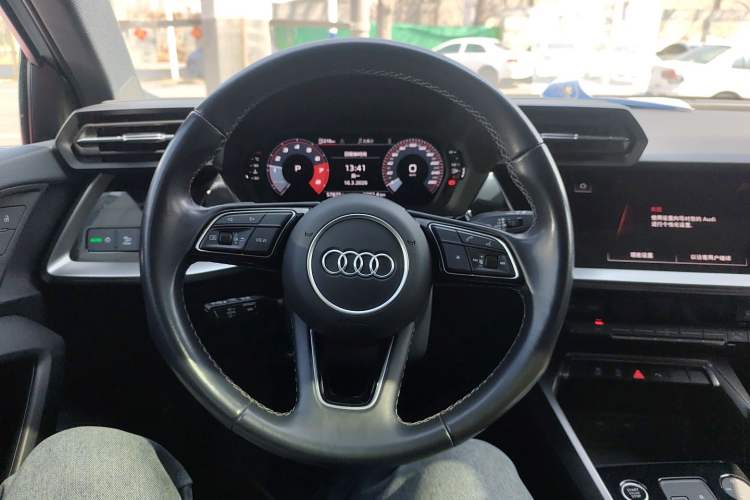 Used Audi A3 2024 Sportback 35 TFSI Fashionable Sports Model Steering Wheel