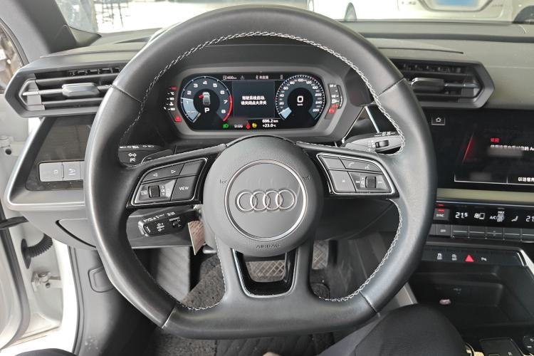 Used Audi A3 2024 Sportback 35 TFSI Fashionable Sports Model Steering Wheel