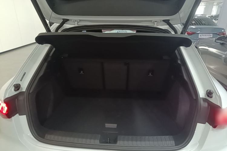 Used Audi A3 2024 Sportback 35 TFSI Fashionable Sports Model Trunk