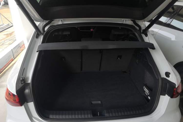 Used Audi A3 2024 Sportback 35 TFSI Fashionable Sports Model Trunk