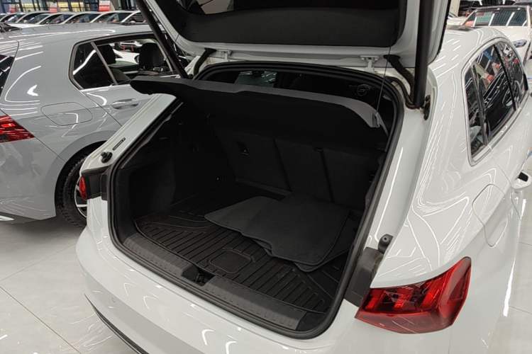 Used Audi A3 2024 Sportback 35 TFSI Fashionable Sports Model Trunk