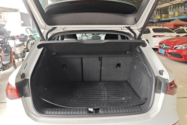 Used Audi A3 2024 Sportback 35 TFSI Fashionable Sports Model Trunk