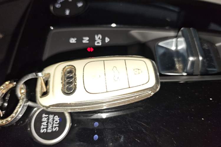 Used Audi A3 2024 A3L Limousine 35 TFSI Fashion Sport Model Vehicle Key