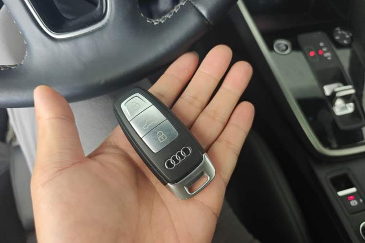 Used Audi A3 2024 A3L Limousine 35 TFSI Fashion Sport Model Vehicle Key
