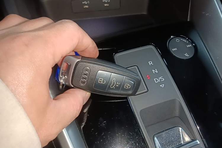 Used Audi A3 2024 A3L Limousine 35 TFSI Fashion Sport Model Vehicle Key