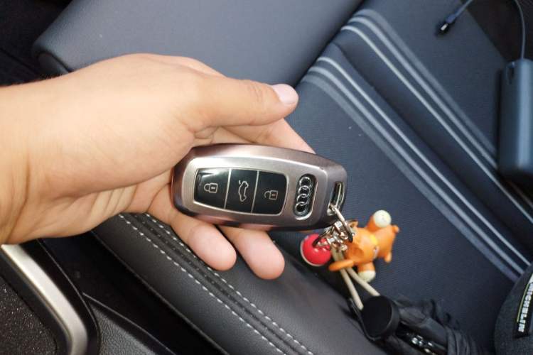 Used Audi A3 2024 Sportback 35 TFSI Fashionable Sports Model Vehicle Key
