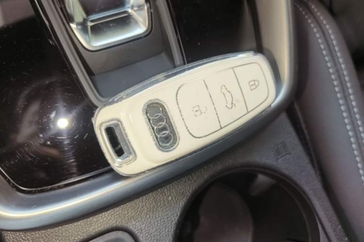 Used Audi A3 2024 A3L Limousine 35 TFSI Fashion Sport Model Vehicle Key