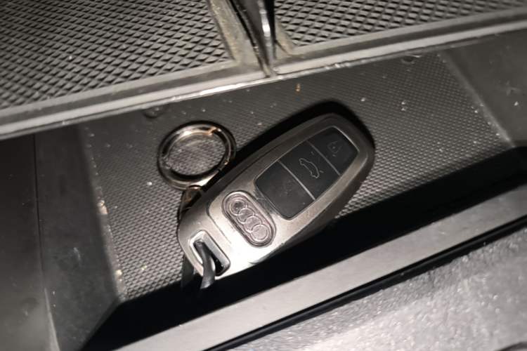 Used Audi A3 2024 Sportback 35 TFSI Fashionable Sports Model Vehicle Key