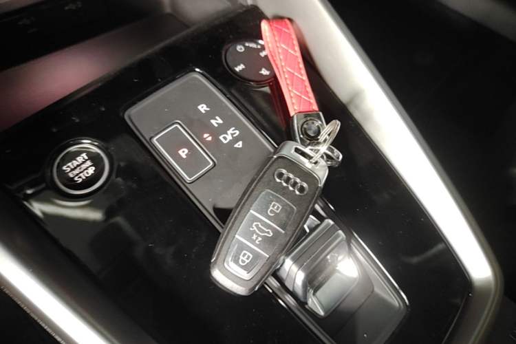 Used Audi A3 2024 Sportback 35 TFSI Fashionable Sports Model Vehicle Key
