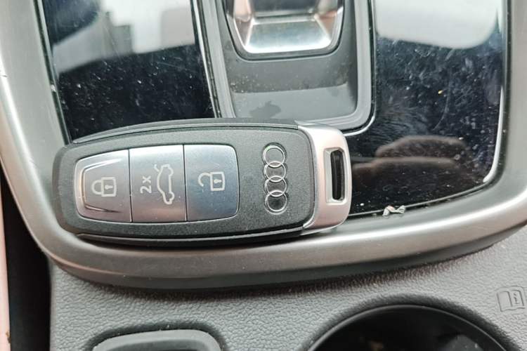 Used Audi A3 2024 A3L Limousine 35 TFSI Fashion Sport Model Vehicle Key