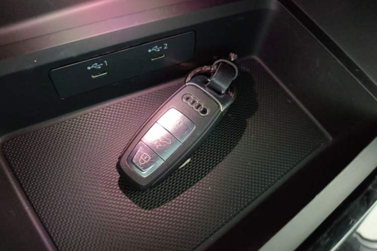 Used Audi A3 2024 A3L Limousine 35 TFSI Fashion Sport Model Vehicle Key