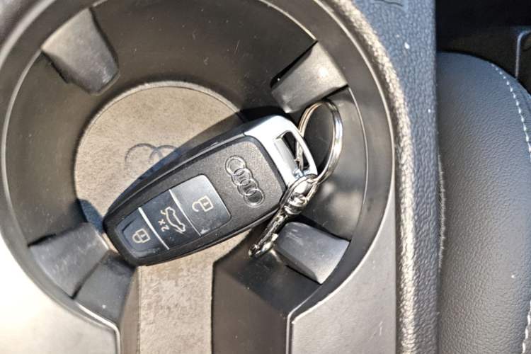 Used Audi A3 2024 A3L Limousine 35 TFSI Fashion Sport Model Vehicle Key