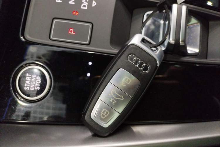 Used Audi A3 2024 Sportback 35 TFSI Fashionable Sports Model Vehicle Key