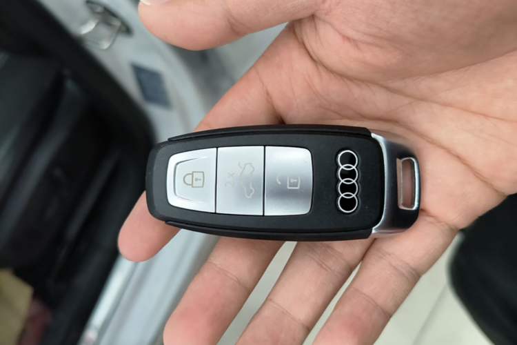 Used Audi A3 2024 A3L Limousine 35 TFSI Fashion Sport Model Vehicle Key