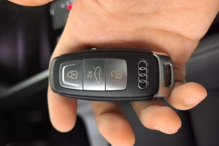 Used Audi A3 2024 Sportback 35 TFSI Fashionable Sports Model Vehicle Key
