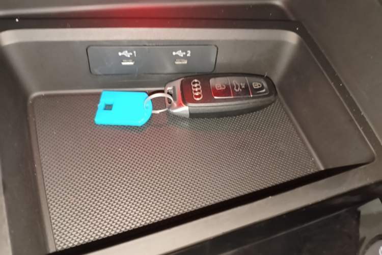 Used Audi A3 2024 A3L Limousine 35 TFSI Fashion Sport Model Vehicle Key