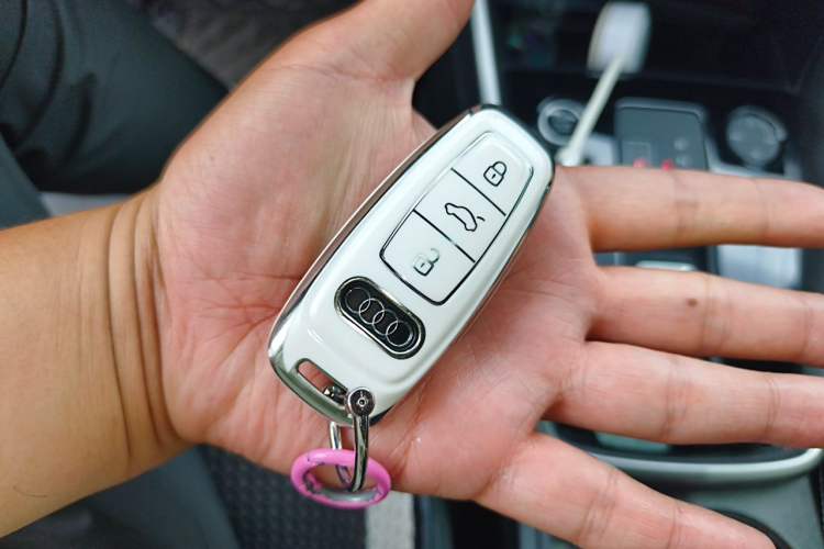Used Audi A3 2024 A3L Limousine 35 TFSI Fashion Sport Model Vehicle Key