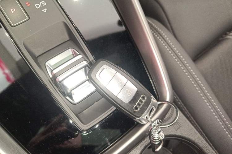 Used Audi A3 2024 A3L Limousine 35 TFSI Fashion Sport Model Vehicle Key