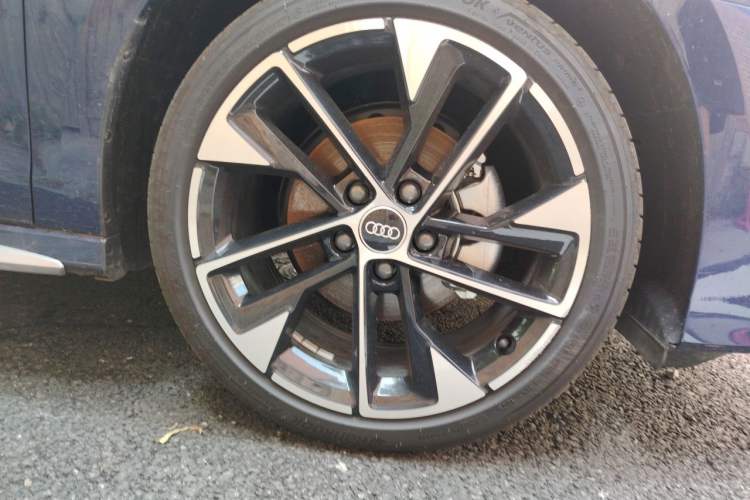 Used Audi A3 2025 A3L Limousine 35TFSI Prestige Edition Right Front Wheel Hub