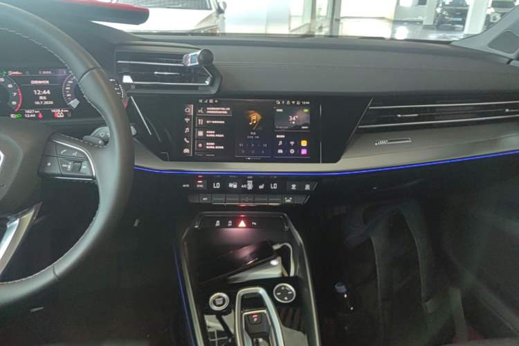 Used Audi A3 2025 Sportback 35TFSI Prestige Edition Audio And AC Panel