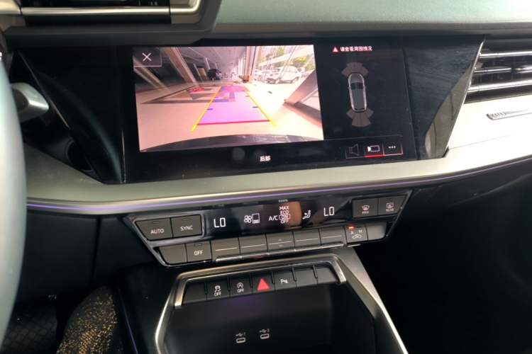 Used Audi A3 2025 Sportback 35TFSI Prestige Edition Audio And AC Panel