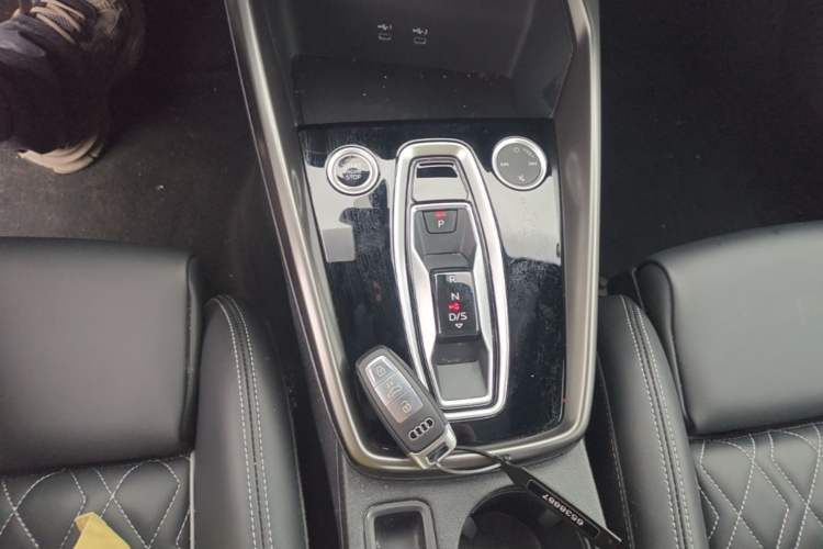 Used Audi A3 2025 A3L Limousine 35TFSI Prestige Edition Gear Lever